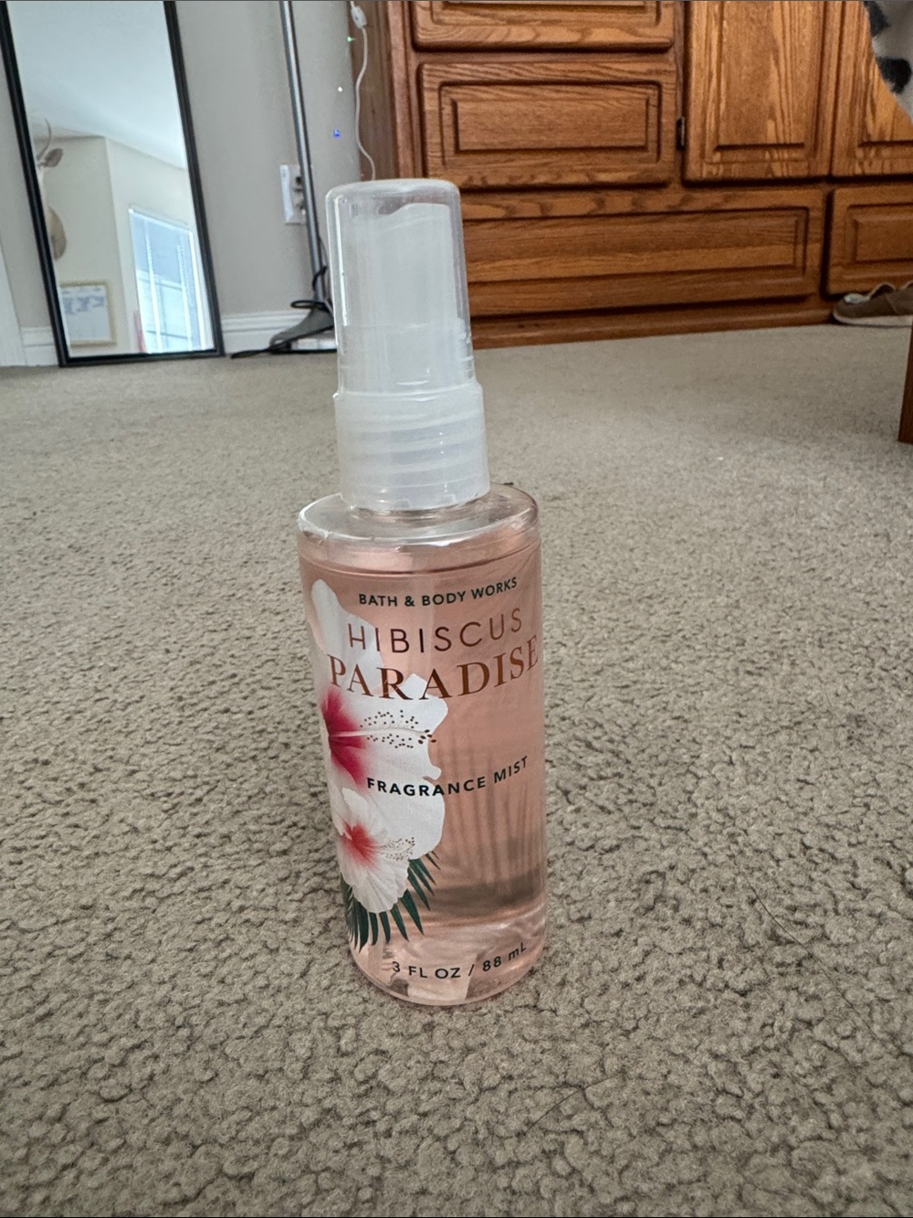 Bath & Body Works Hibiscus Paradise Fragrance Mist, travel size - Pink